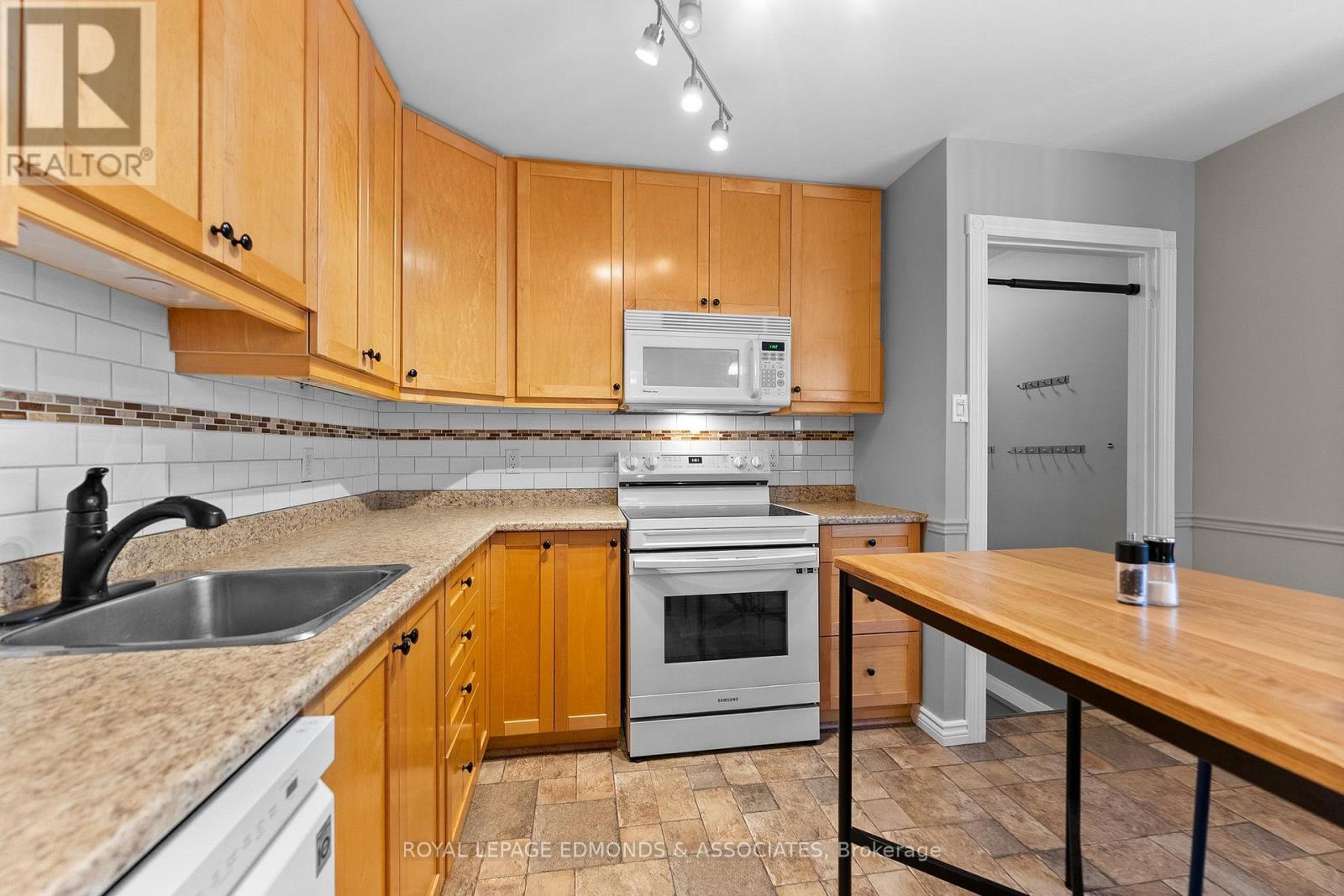 10 William Street, Petawawa, Ontario  K8H 2K4 - Photo 17 - X14111770