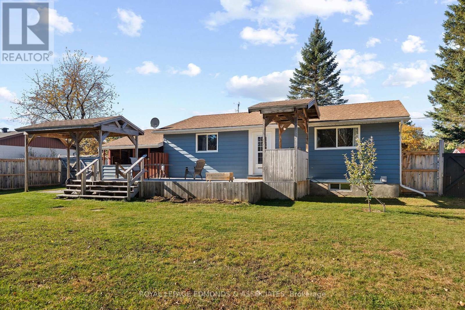 10 William Street, Petawawa, Ontario  K8H 2K4 - Photo 35 - X14111770