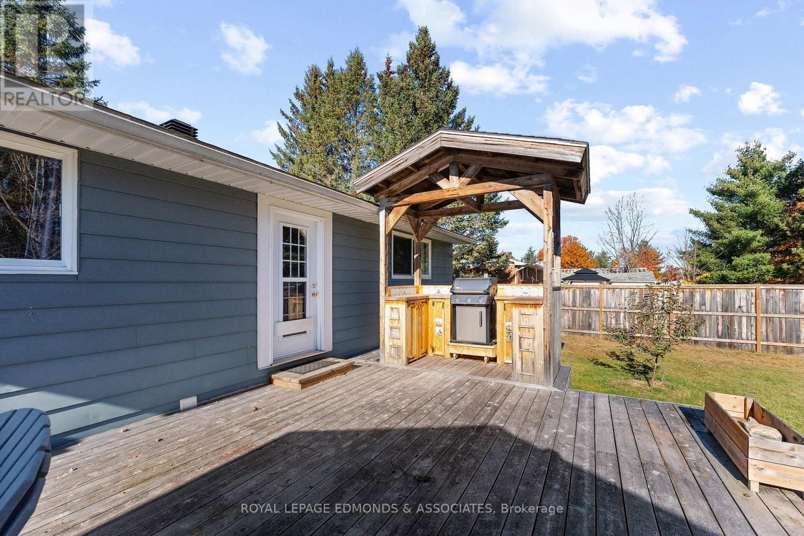 10 William Street, Petawawa, Ontario  K8H 2K4 - Photo 39 - X14111770
