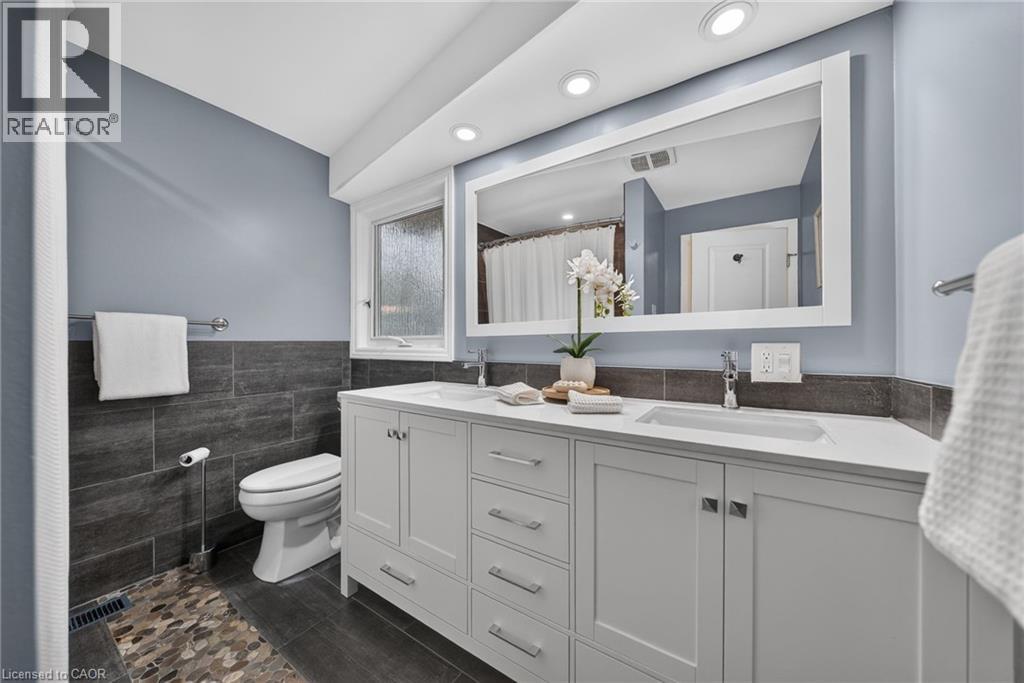 33 Shadywood Crescent, Kitchener, Ontario  N2M 4J1 - Photo 24 - 40844819