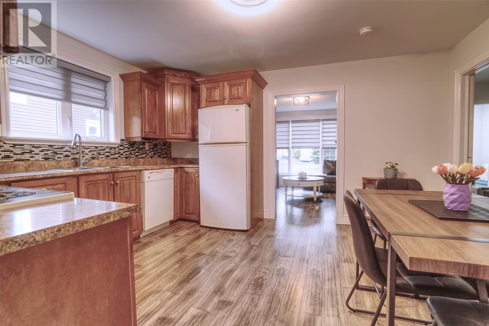 22 Kennedys Road, Conception Bay South — photo 6