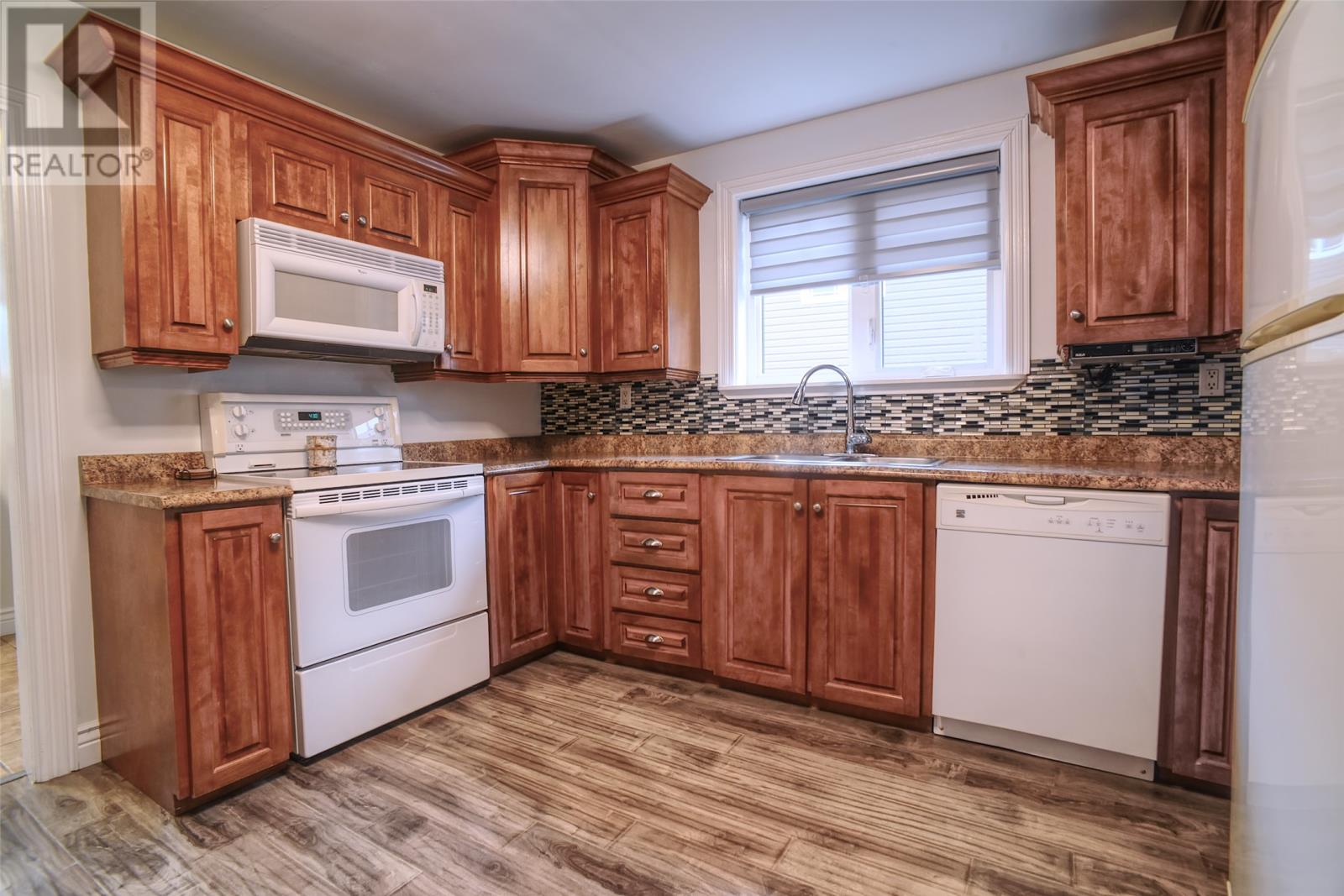 22 Kennedys Road, Conception Bay South — photo 9