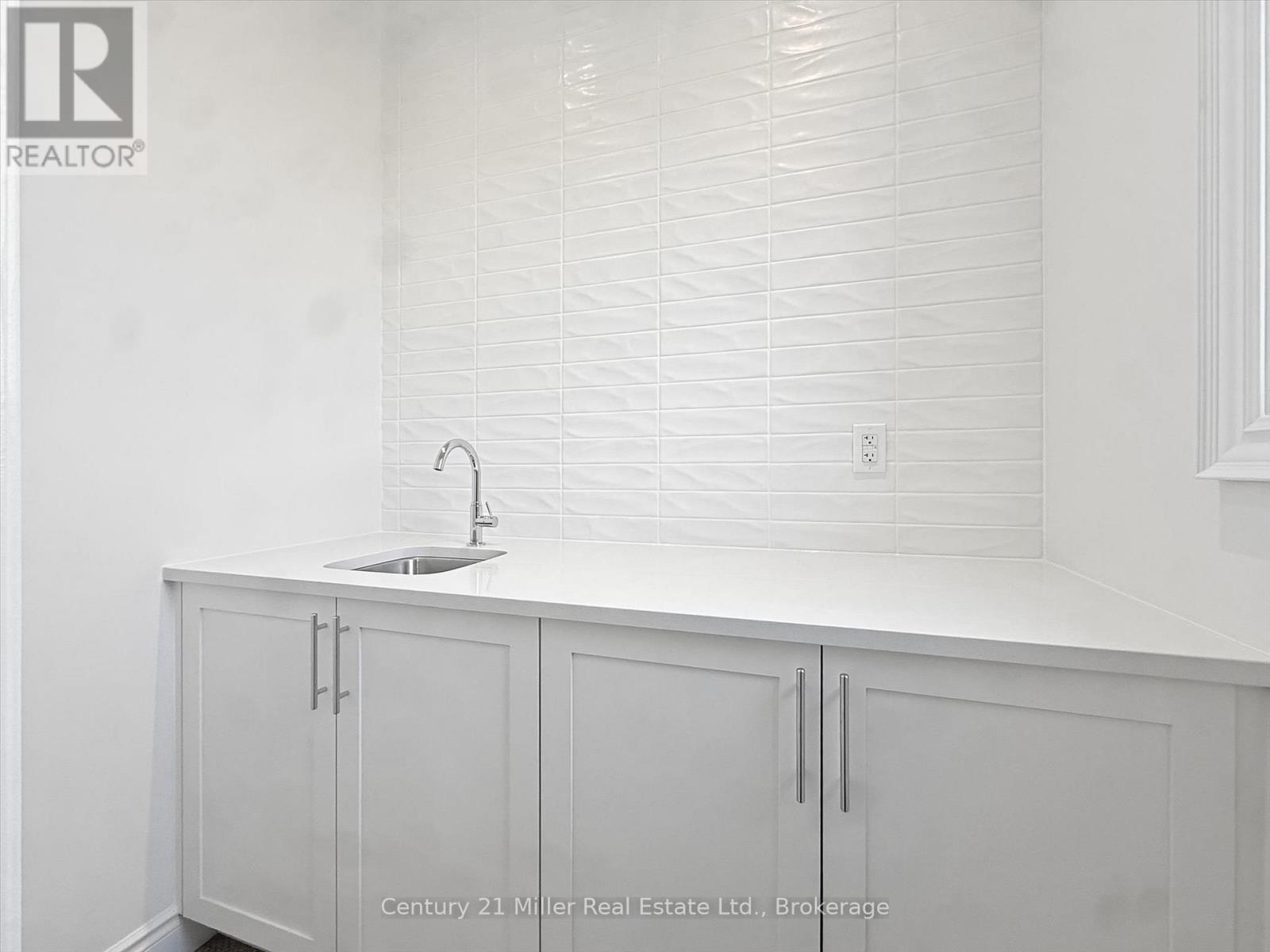 2339 Hyacinth Crescent, Oakville, Ontario  L6M 5M8 - Photo 23 - W14111822
