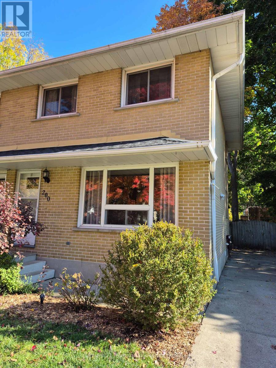 200 DELATRE STREET, Woodstock, Ontario