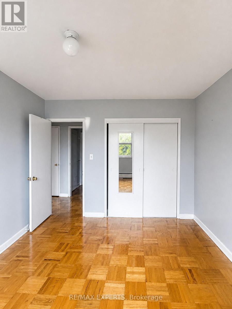 6 - 26 Fraserwood Avenue, Toronto, Ontario  M6B 2N5 - Photo 11 - C14111780