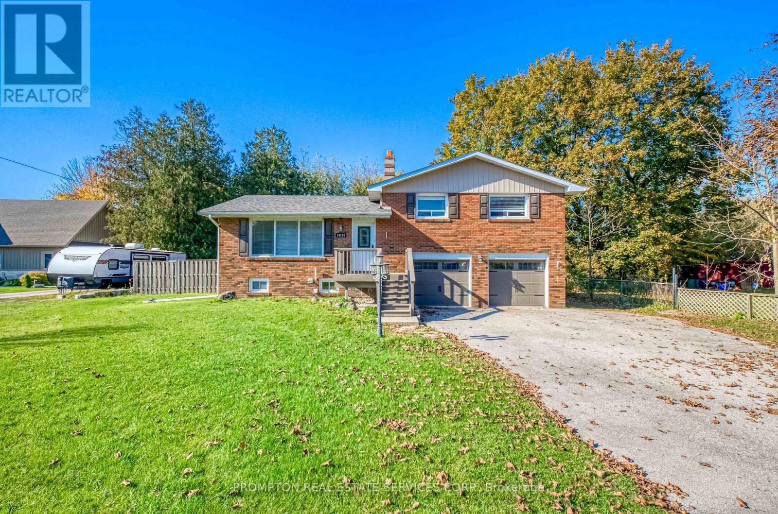 19786 Yonge Street, East Gwillimbury, Ontario  L9N 1A9 - Photo 1 - N14111802