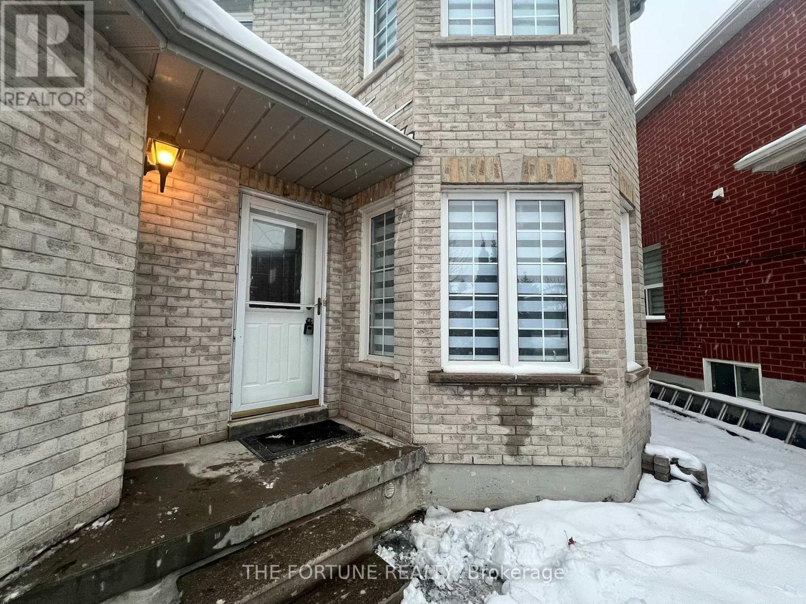 20 Grace Crescent, Barrie (Painswick South), Ontario  L4N 9S8 - Photo 2 - S14111766