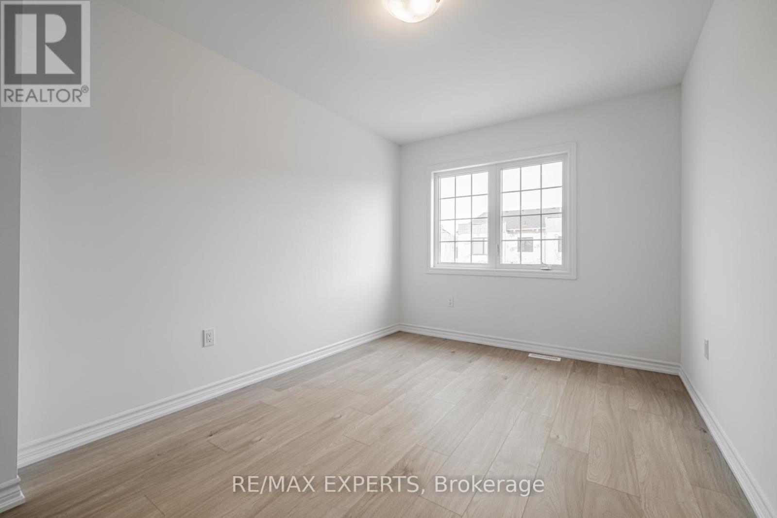 13 Silo Mews, Barrie, Ontario  L9J 0C2 - Photo 25 - S14111836