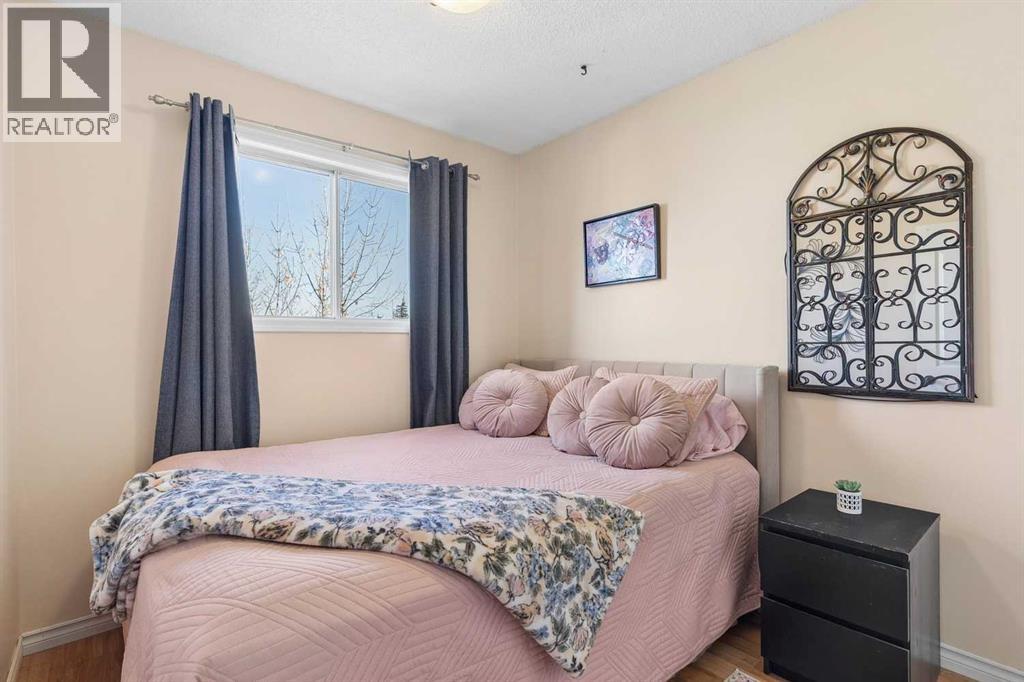 17 Shawglen Court SW