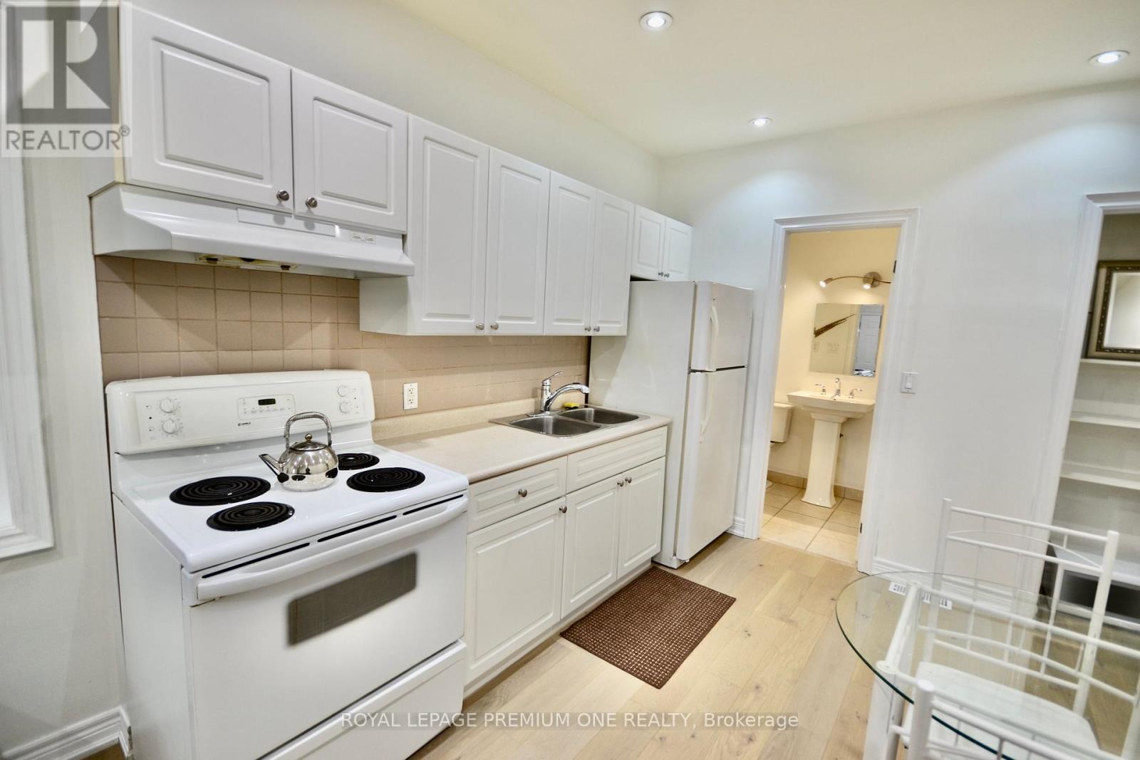 B - 312 Rustic Road, Toronto, Ontario  M6L 1W5 - Photo 11 - W14111732