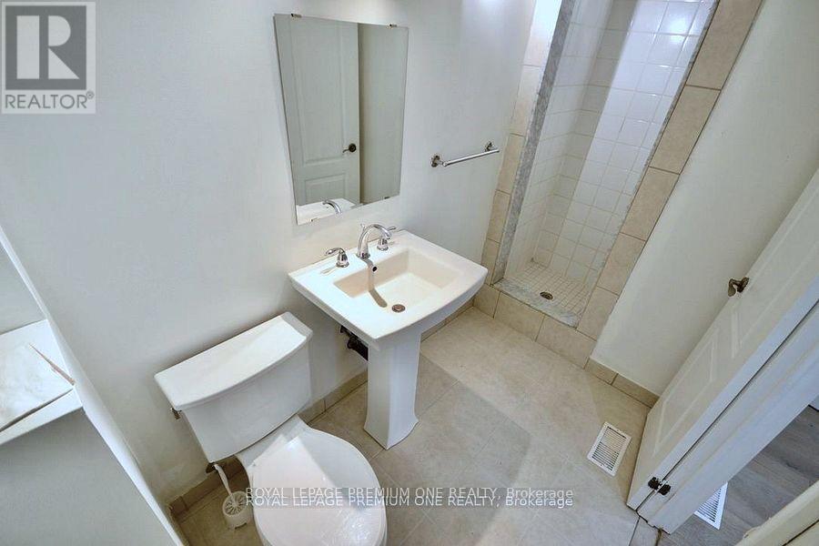 B - 312 Rustic Road, Toronto, Ontario  M6L 1W5 - Photo 15 - W14111732
