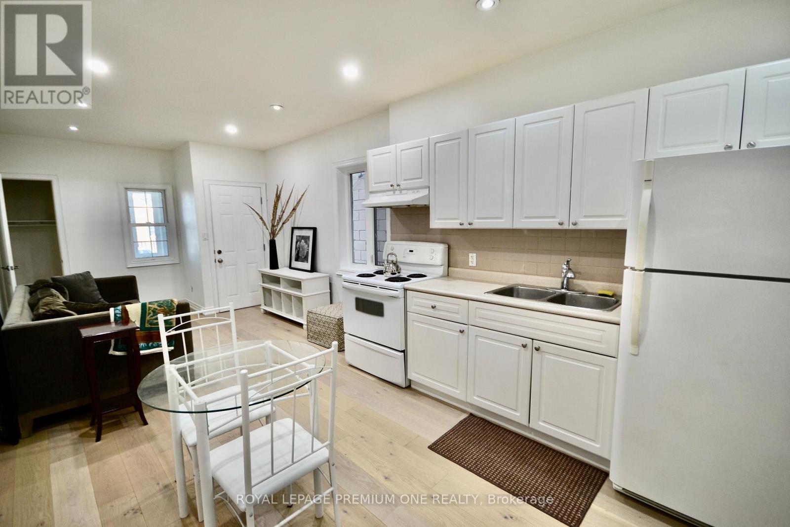 B - 312 Rustic Road, Toronto, Ontario  M6L 1W5 - Photo 16 - W14111732