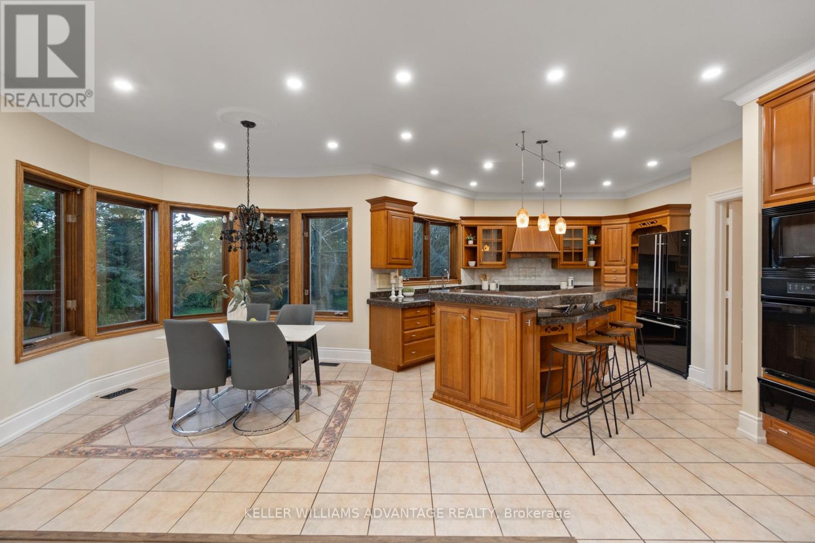 Upper Unit - 3100 30 Side Road, Milton, Ontario  N0B 2K0 - Photo 12 - W14111788