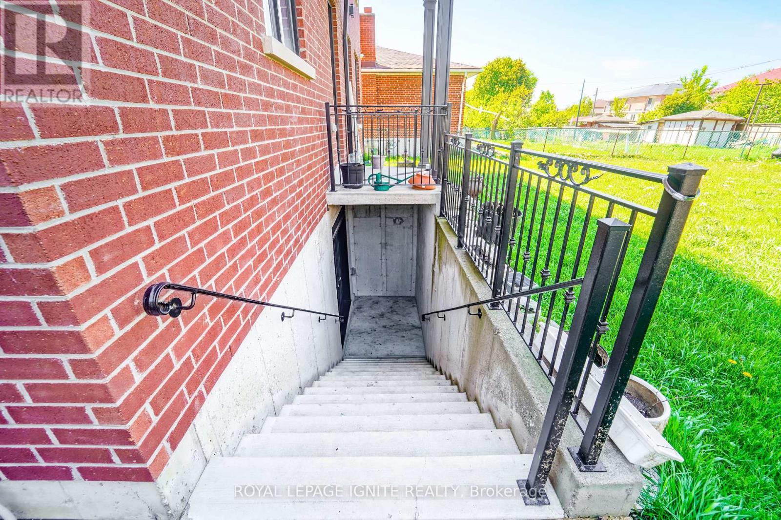 Bsmt - 300 Cornelius Parkway E, Toronto, Ontario  M3K 1T8 - Photo 17 - W14111798