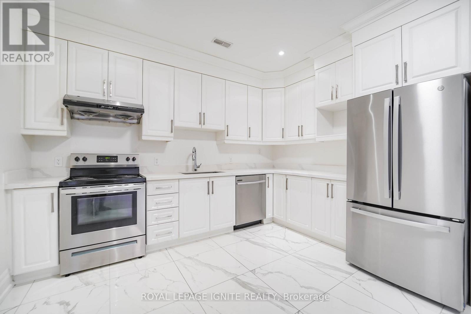 Bsmt - 300 Cornelius Parkway E, Toronto, Ontario  M3K 1T8 - Photo 2 - W14111798