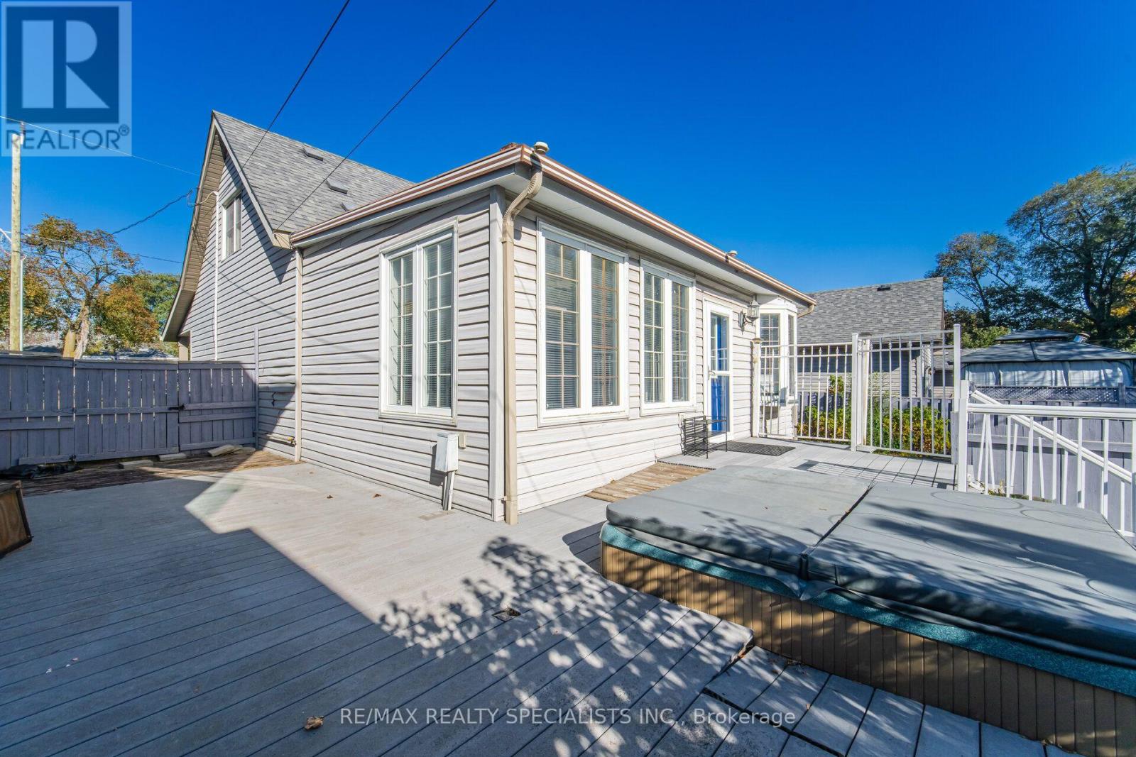 87 Woodward Avenue, Brampton, Ontario  L6V 1K5 - Photo 40 - W14111844