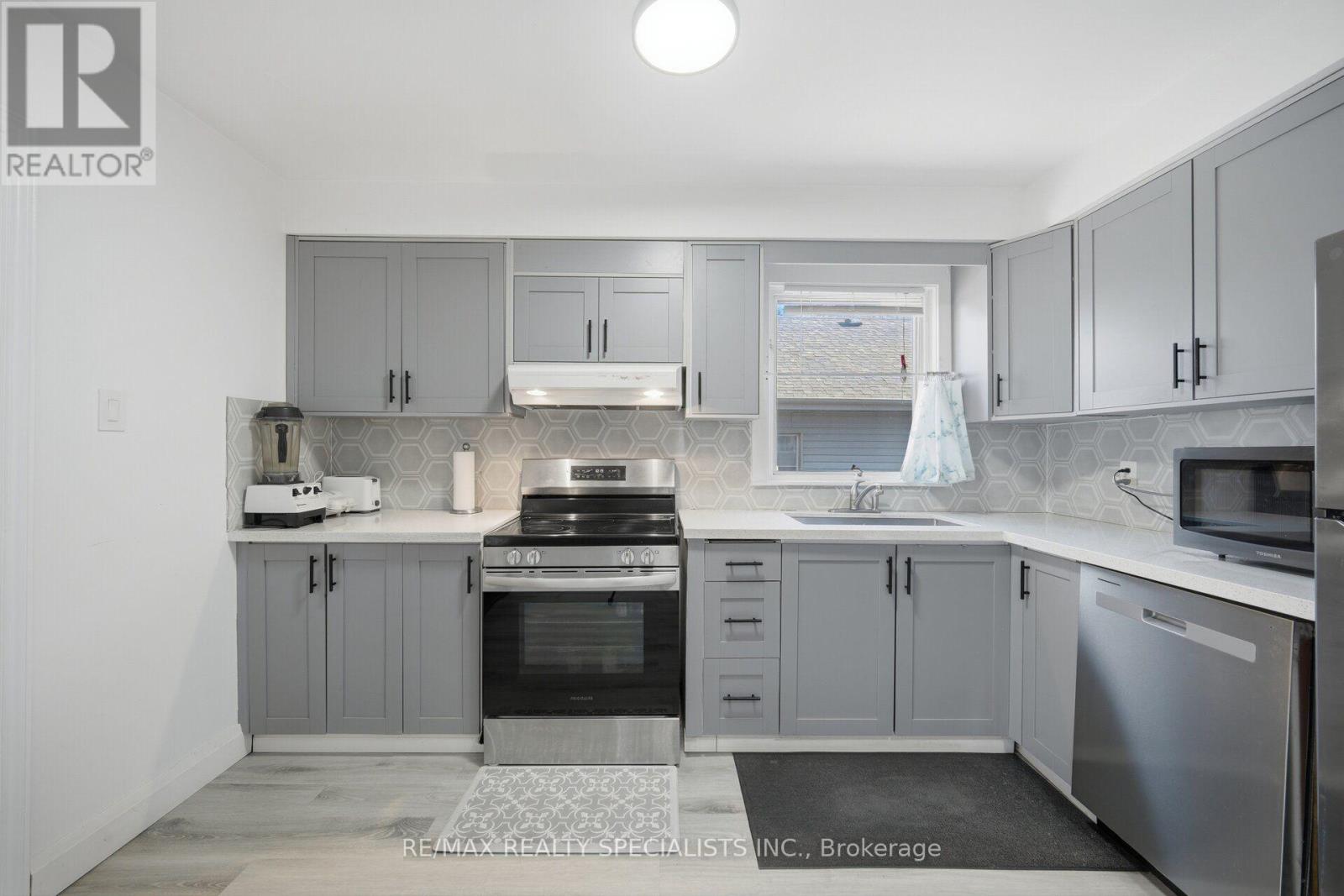 87 Woodward Avenue, Brampton, Ontario  L6V 1K5 - Photo 7 - W14111844