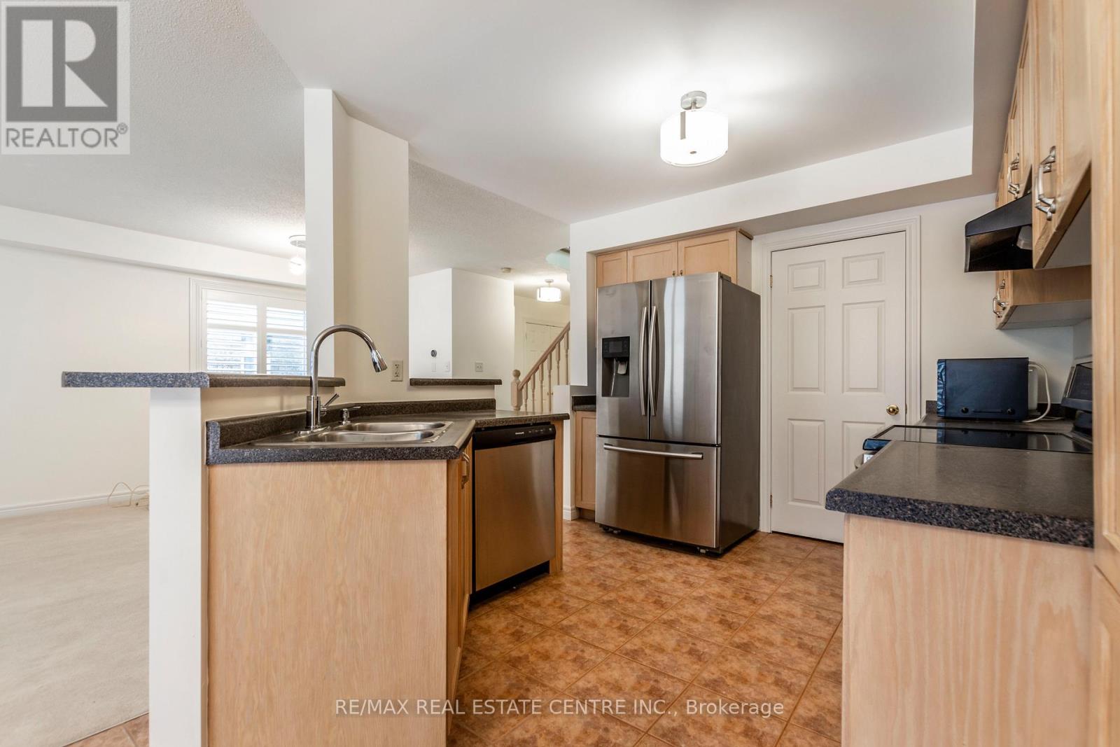 29 - 130 Robert Street, Milton, Ontario  L9T 6E3 - Photo 11 - W14111848