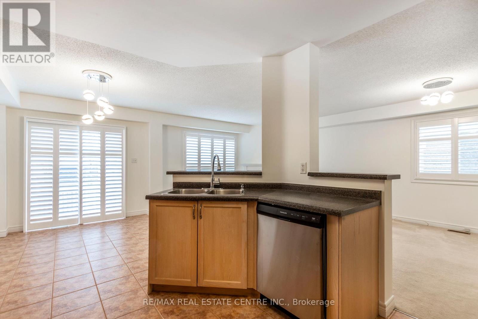 29 - 130 Robert Street, Milton, Ontario  L9T 6E3 - Photo 12 - W14111848