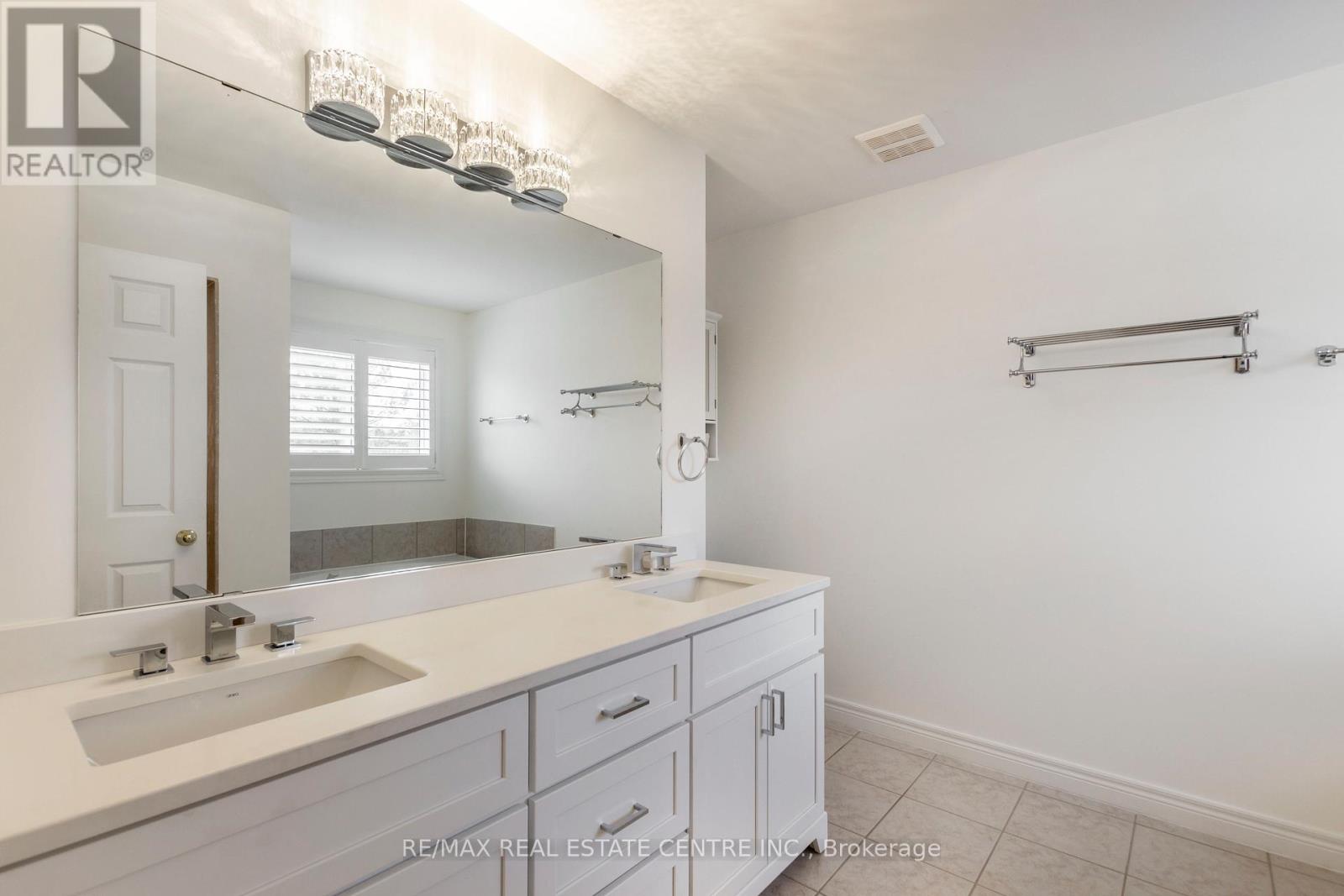 29 - 130 Robert Street, Milton, Ontario  L9T 6E3 - Photo 26 - W14111848