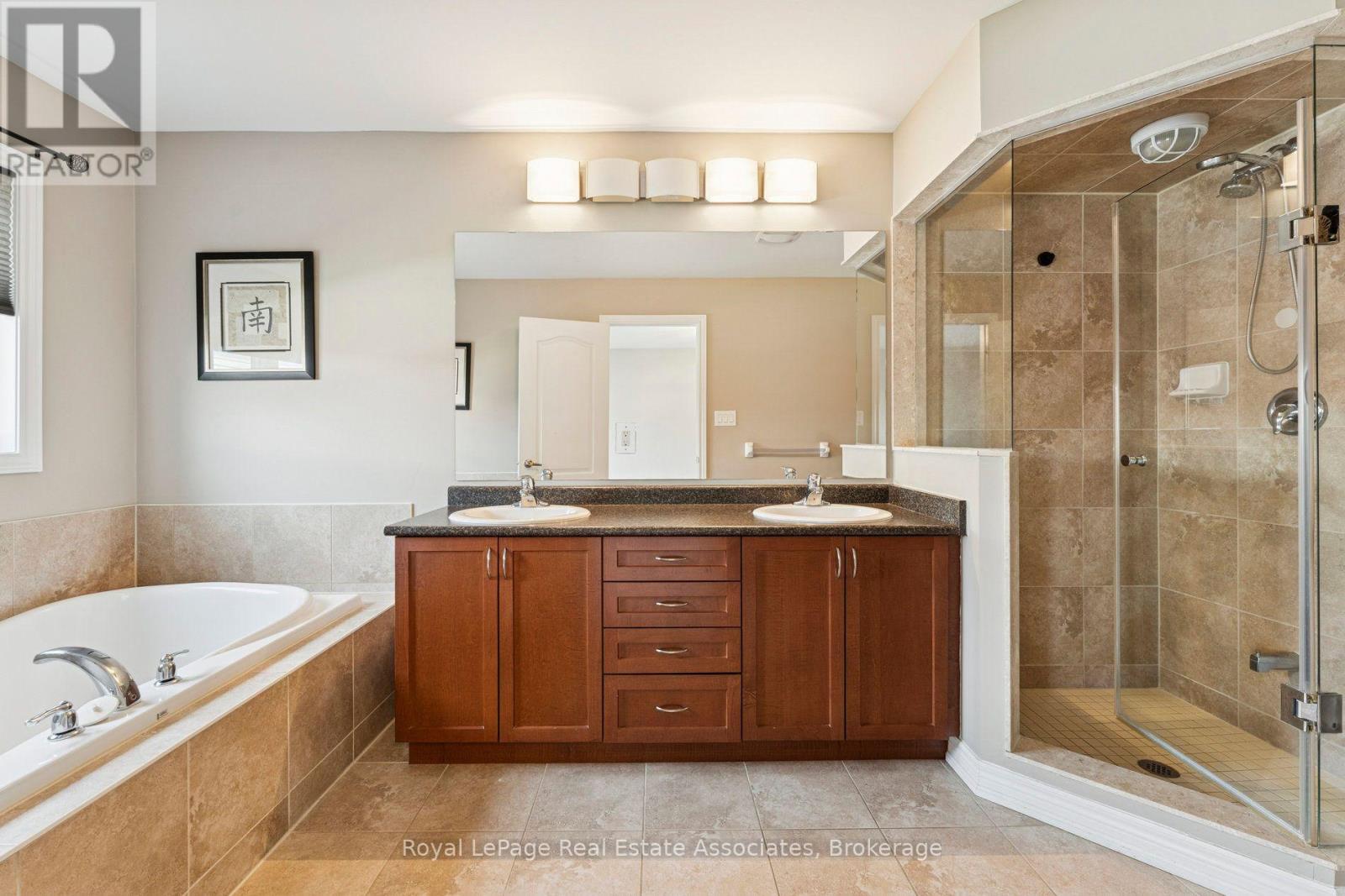 12 Diamond Leaf Lane, Halton Hills, Ontario  L7G 0G7 - Photo 21 - W14111852