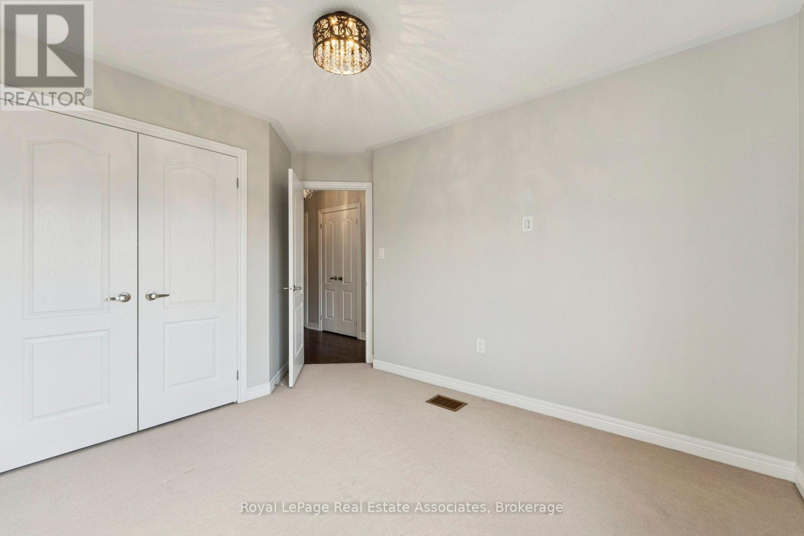 12 Diamond Leaf Lane, Halton Hills, Ontario  L7G 0G7 - Photo 28 - W14111852