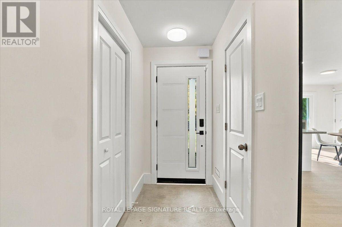 7 Parkside Drive, East Gwillimbury, Ontario  L9N 1G2 - Photo 2 - N14111774