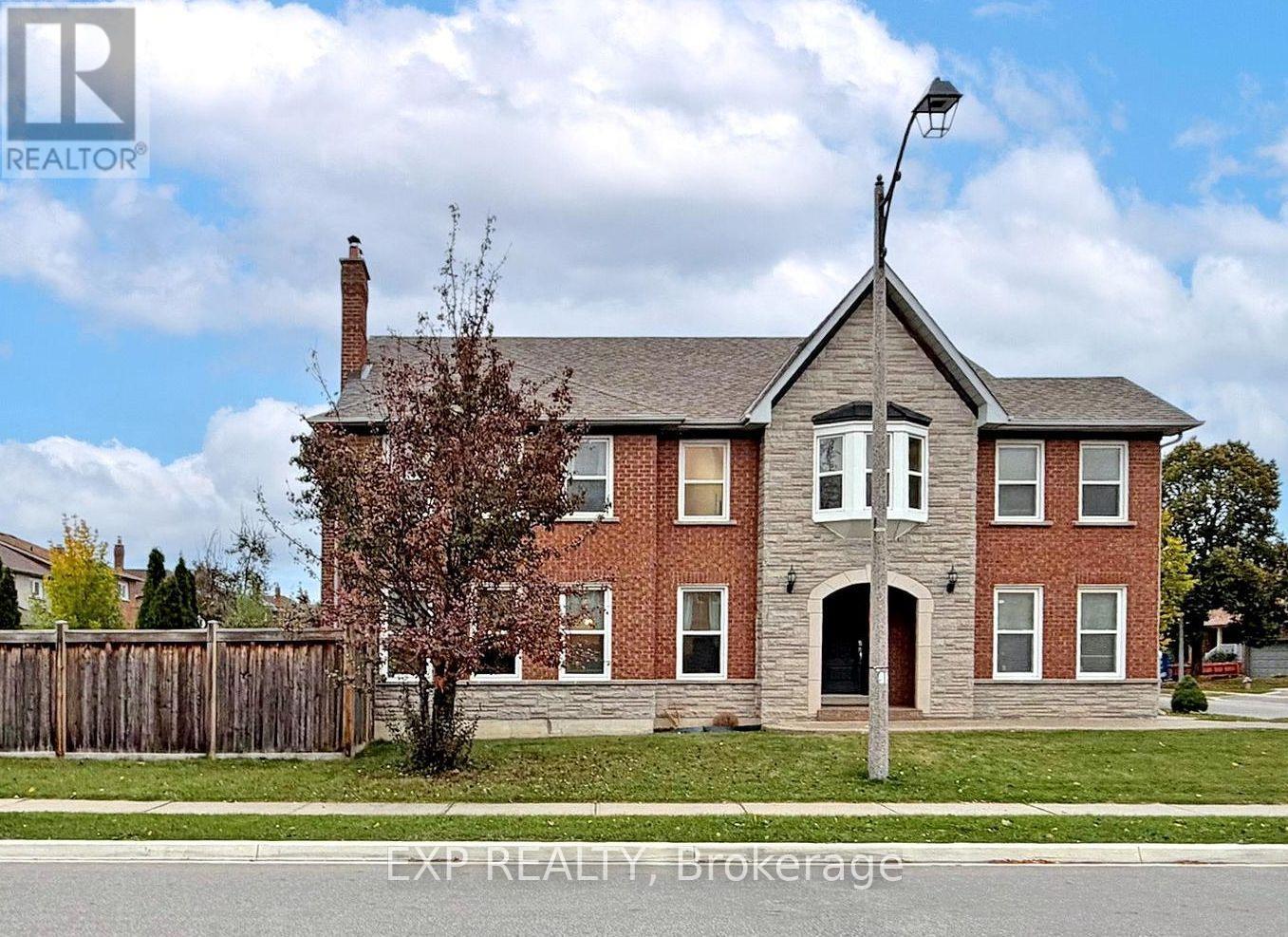 41 Bobcat Street, Brampton, Ontario  L6R 1C8 - Photo 3 - W14089476