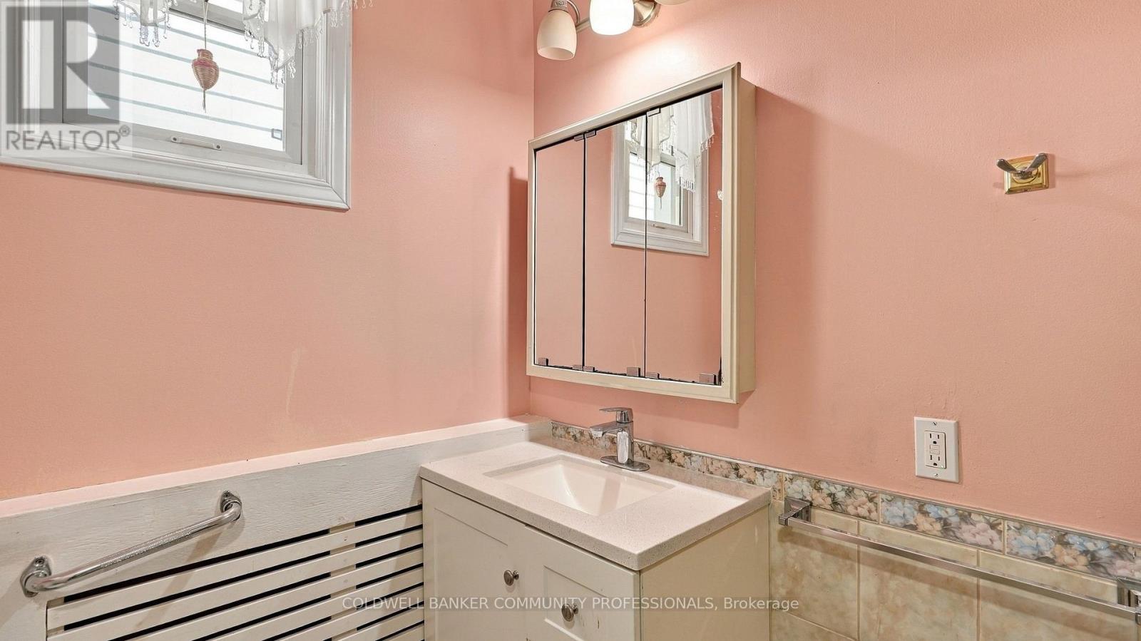 25 Hope Avenue, Hamilton, Ontario  L8H 2E1 - Photo 15 - X14111792