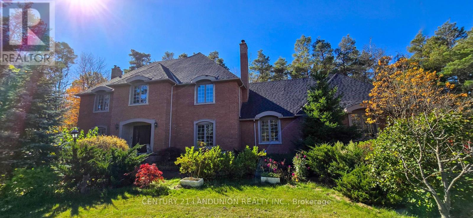 2 HERON TRAIL, Whitchurch-Stouffville, Ontario