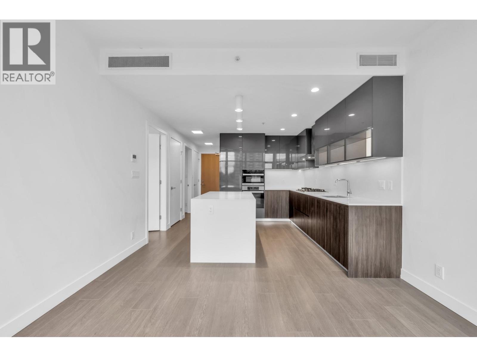 305 6511 Sussex Avenue, Burnaby, British Columbia  V5H 0K5 - Photo 13 - R3177543
