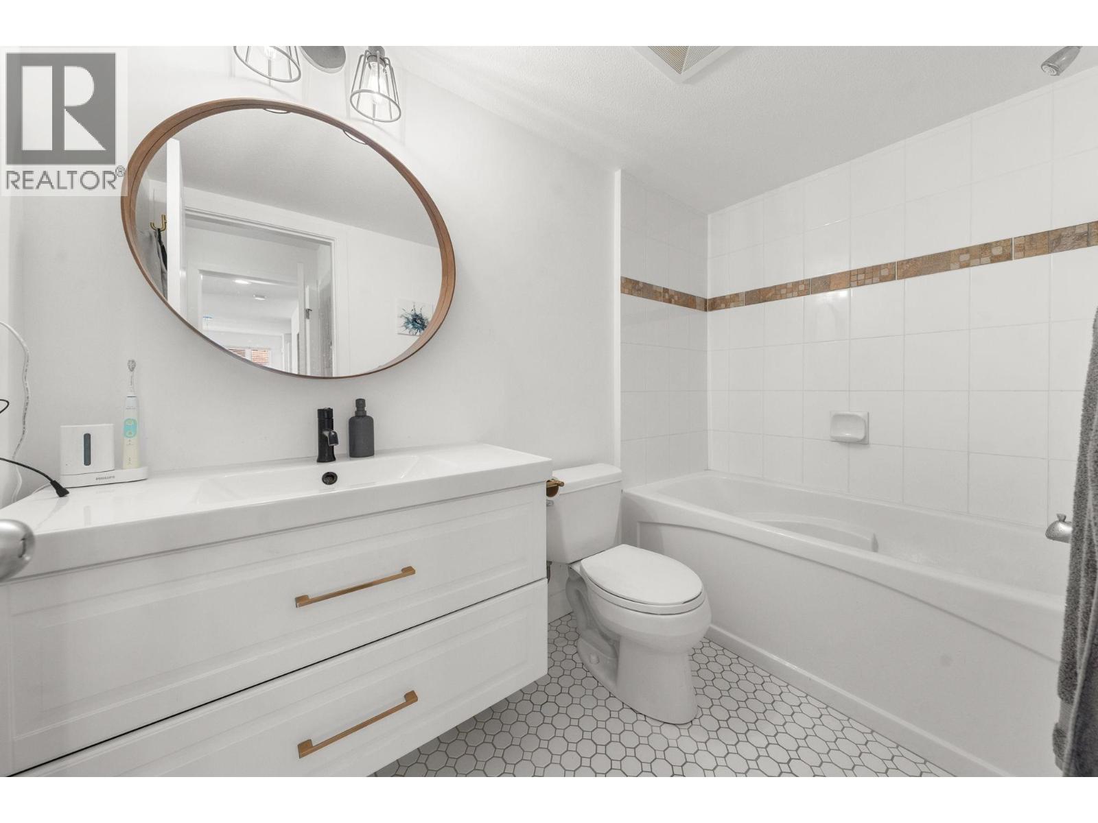 207 183 W 23rd Street, North Vancouver, British Columbia  V7M 2B1 - Photo 17 - R3177976