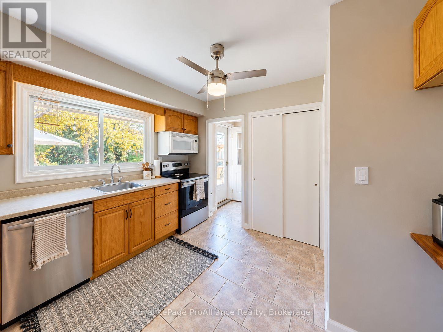 21 Lambert Drive, Belleville, Ontario  K8N 4K5 - Photo 10 - X14111944