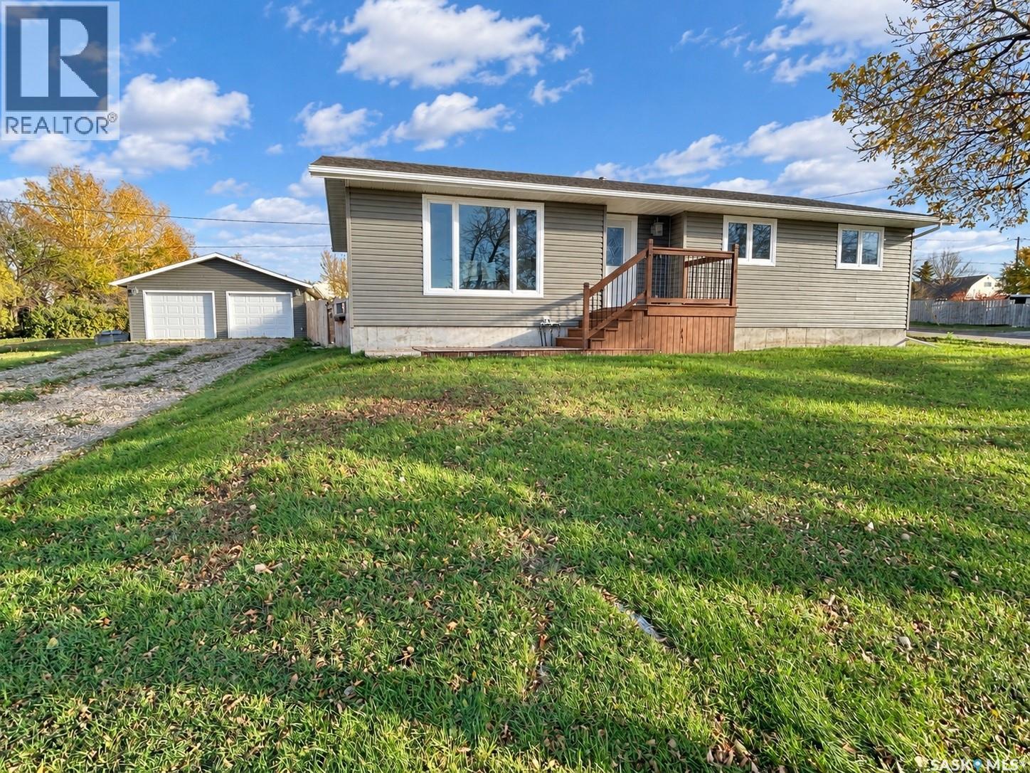 394 Standard Street, Pennant, Saskatchewan  S0N 1X0 - Photo 1 - SK051814
