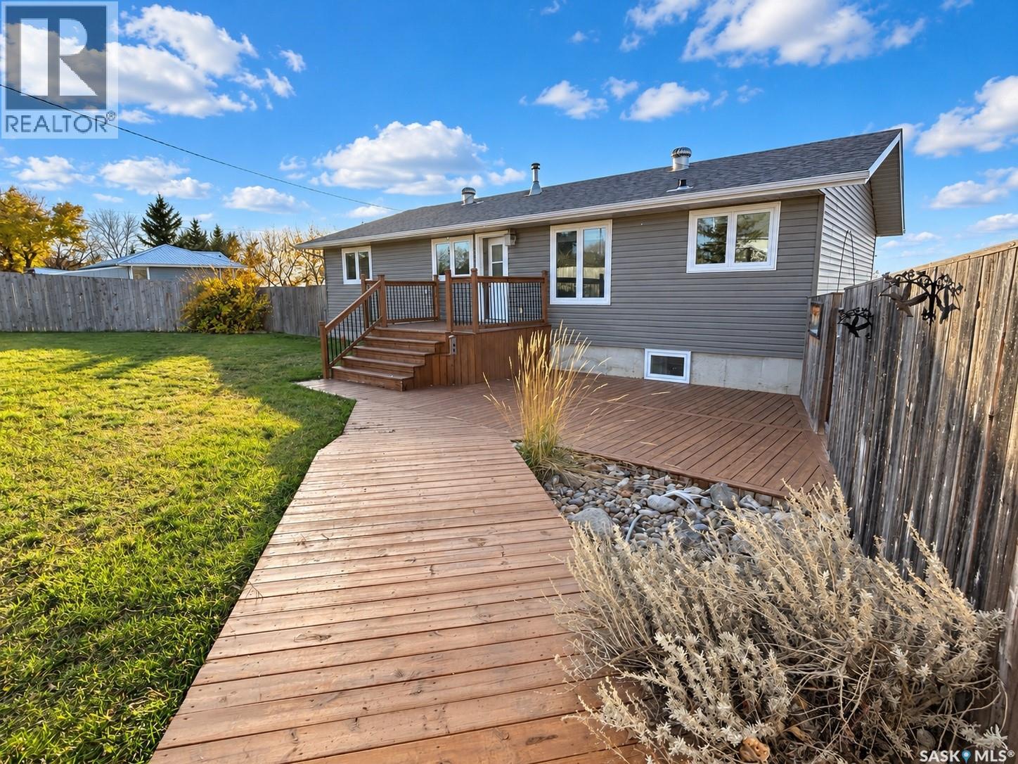 394 Standard Street, Pennant, Saskatchewan  S0N 1X0 - Photo 27 - SK051814