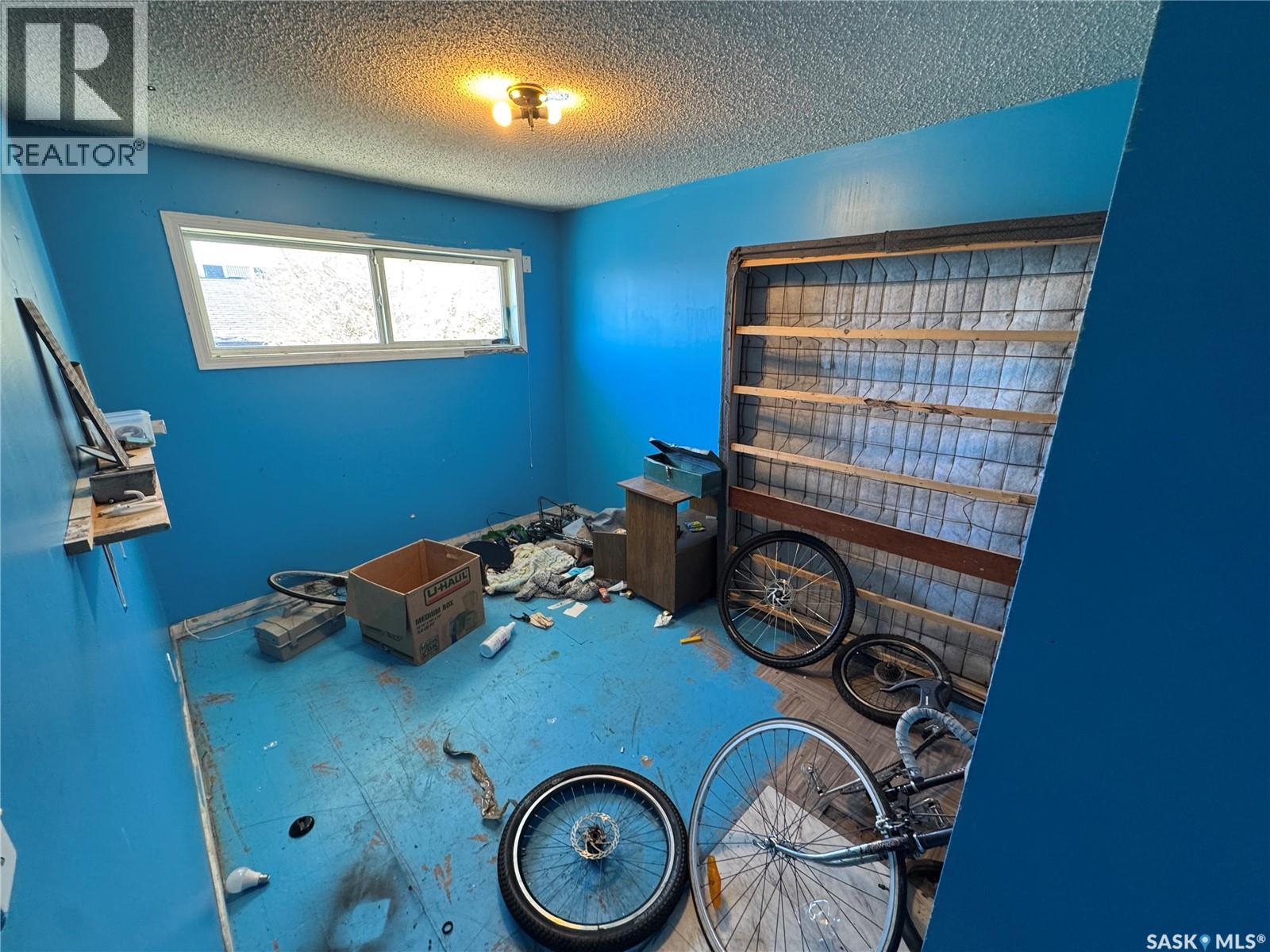 1458 Rothwell Street, Regina, Saskatchewan  S4N 2B3 - Photo 4 - SK051729