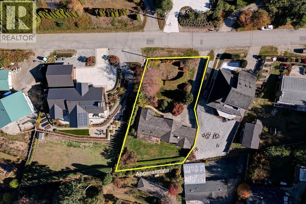 5229 YACHT ROAD