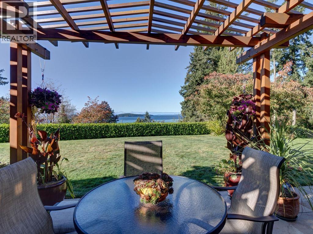 5229 YACHT ROAD