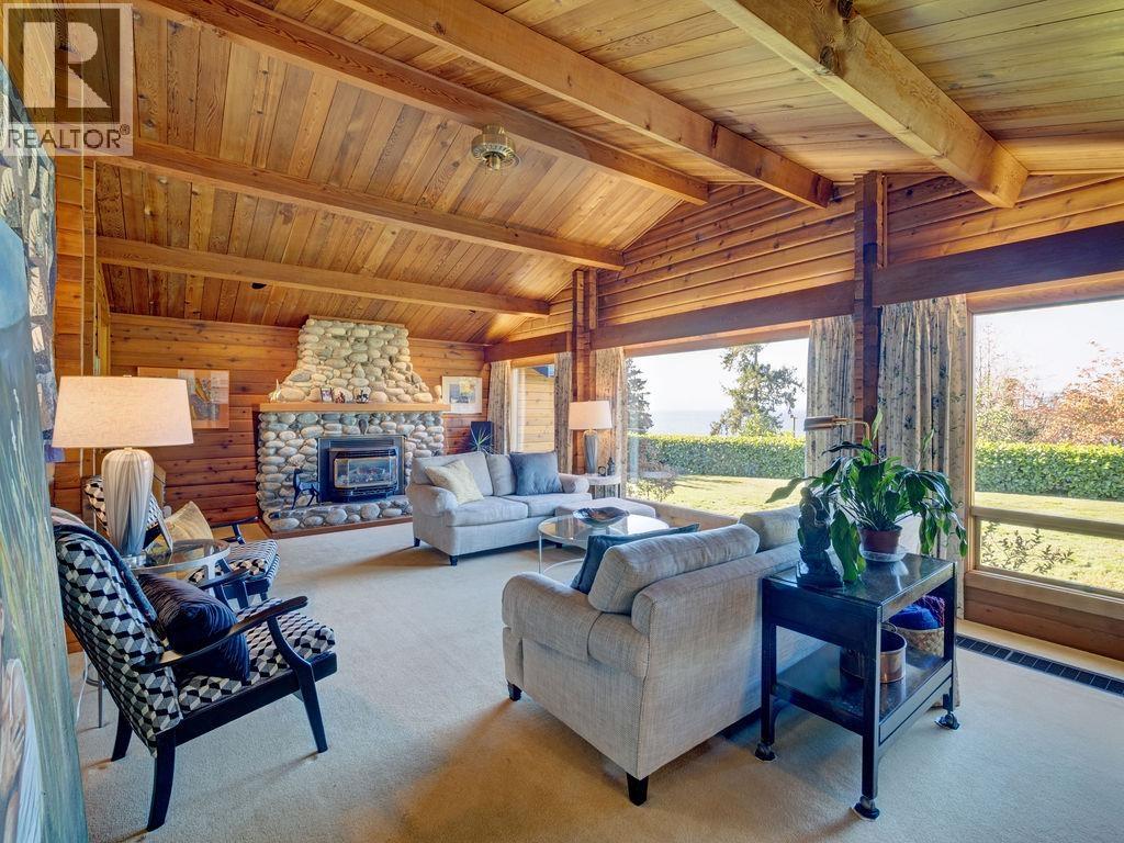 5229 YACHT ROAD, Sechelt, British Columbia