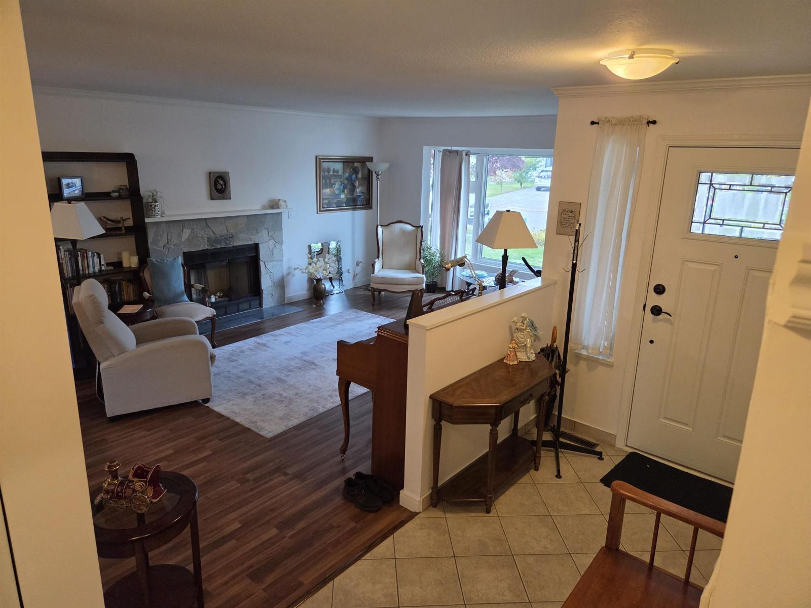 15276 95 Avenue, Surrey, British Columbia  V3R 9C6 - Photo 11 - R3175773