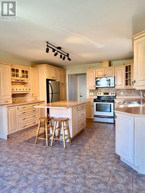 25 Falconridge Court, St. Thomas, Ontario  N5R 6J2 - Photo 15 - X14112104