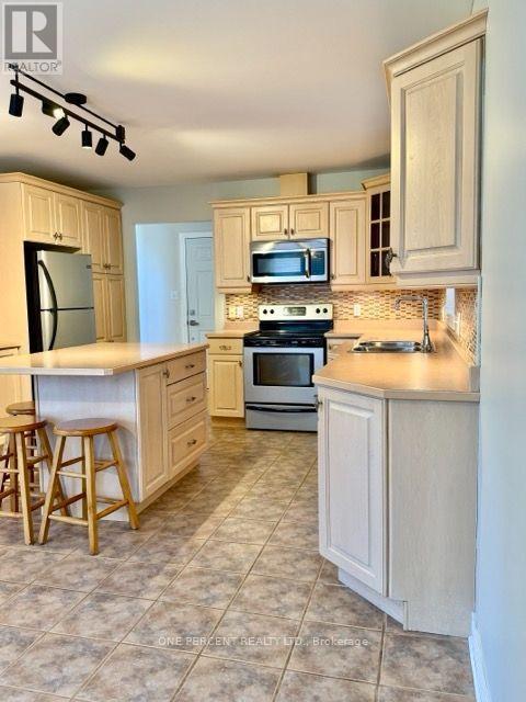 25 Falconridge Court, St. Thomas, Ontario  N5R 6J2 - Photo 16 - X14112104