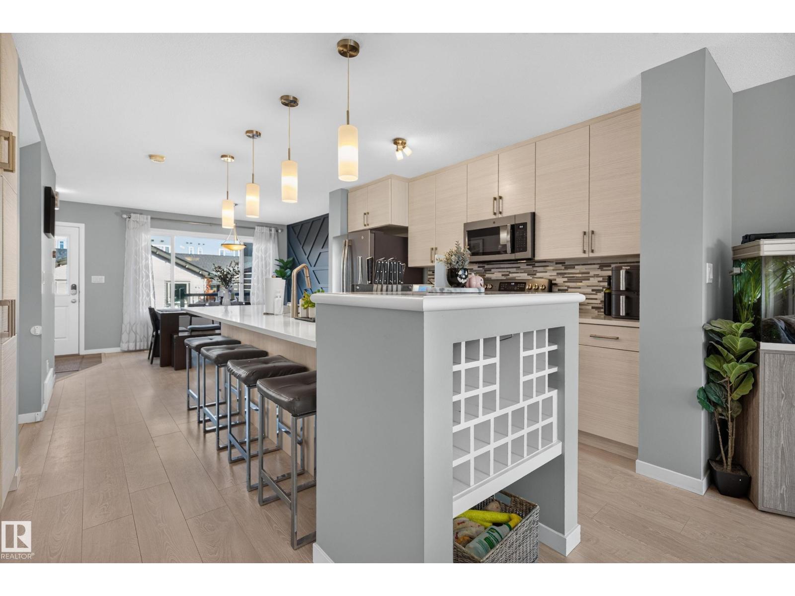 1047 Paisley Dr Sw, Edmonton, Alberta  T6W 4E1 - Photo 9 - E4514042