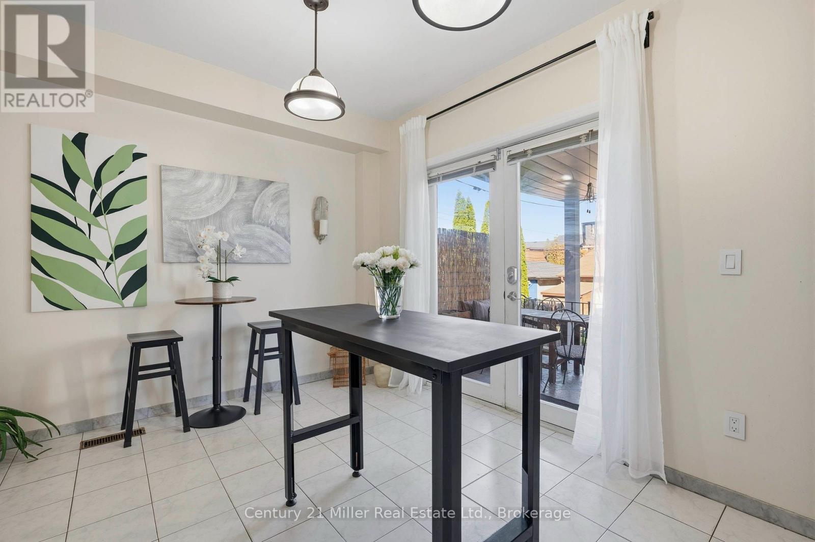 213 Boon Avenue, Toronto, Ontario  M6E 3Z7 - Photo 15 - W14100782