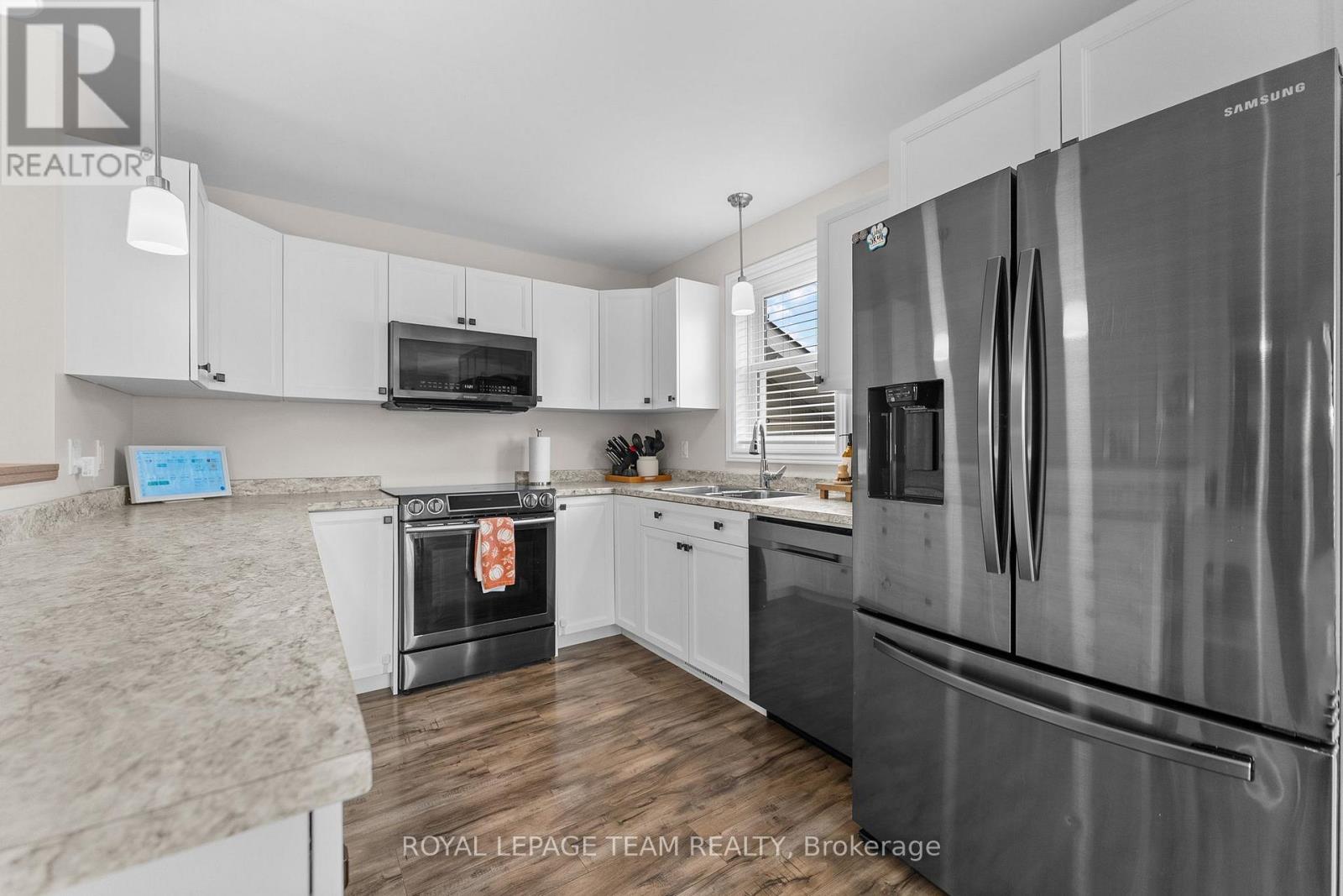 9 Terrance Drive, Petawawa, Ontario  K8H 0G3 - Photo 12 - X14111930