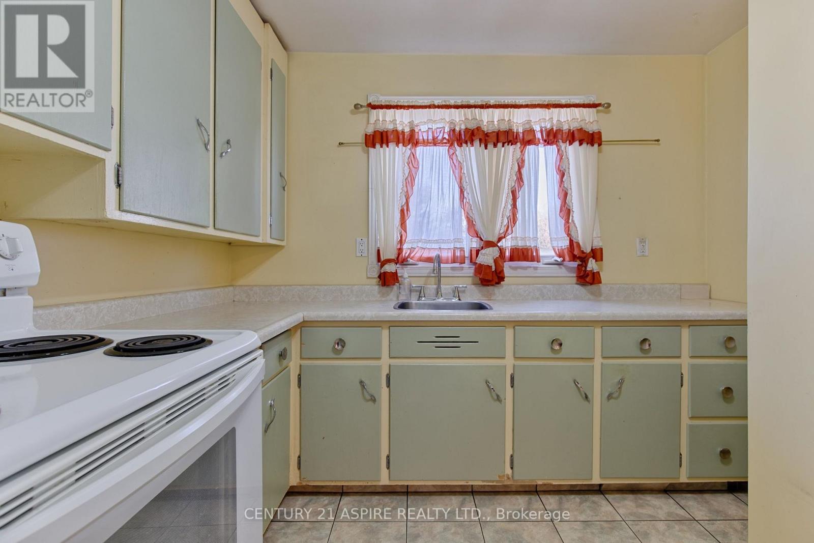 503 Moffat Street, Pembroke, Ontario  K8A 3Y2 - Photo 11 - X14112022