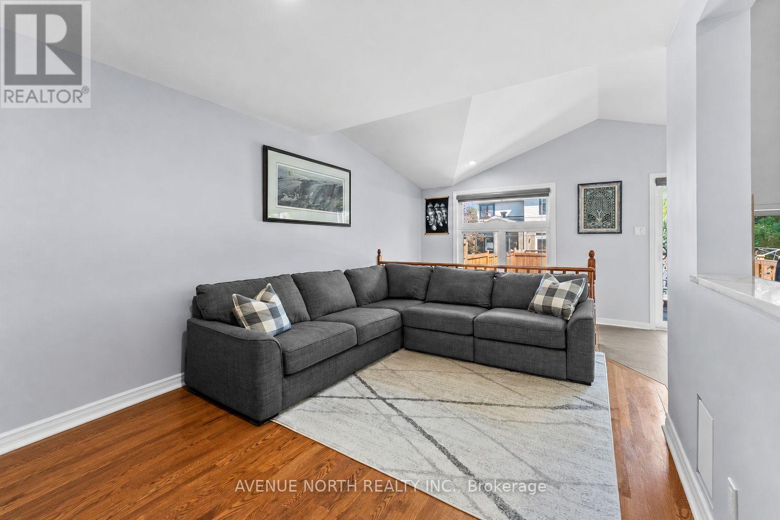 541 Wild Shore Crescent, Ottawa, Ontario  K1V 1S9 - Photo 9 - X14112000