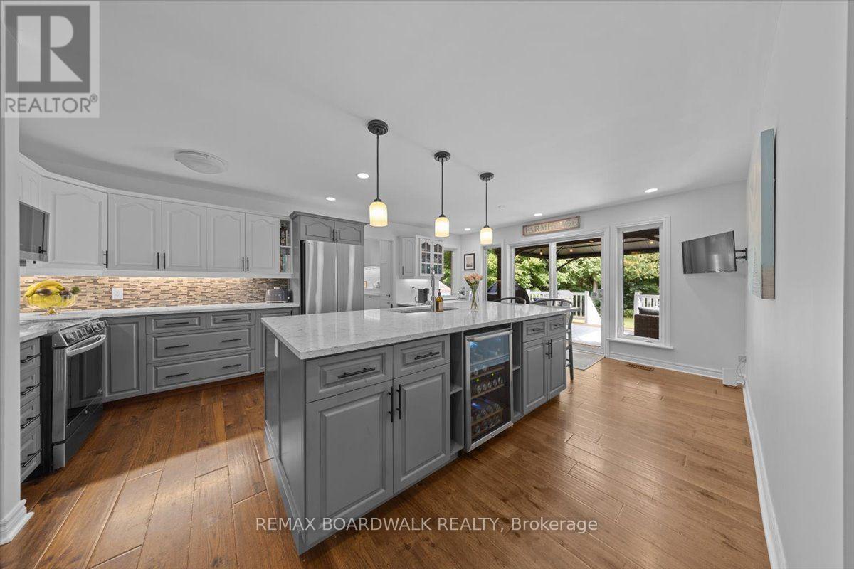1424 Sherruby Way, Ottawa, Ontario  K2W 1B1 - Photo 11 - X14112066