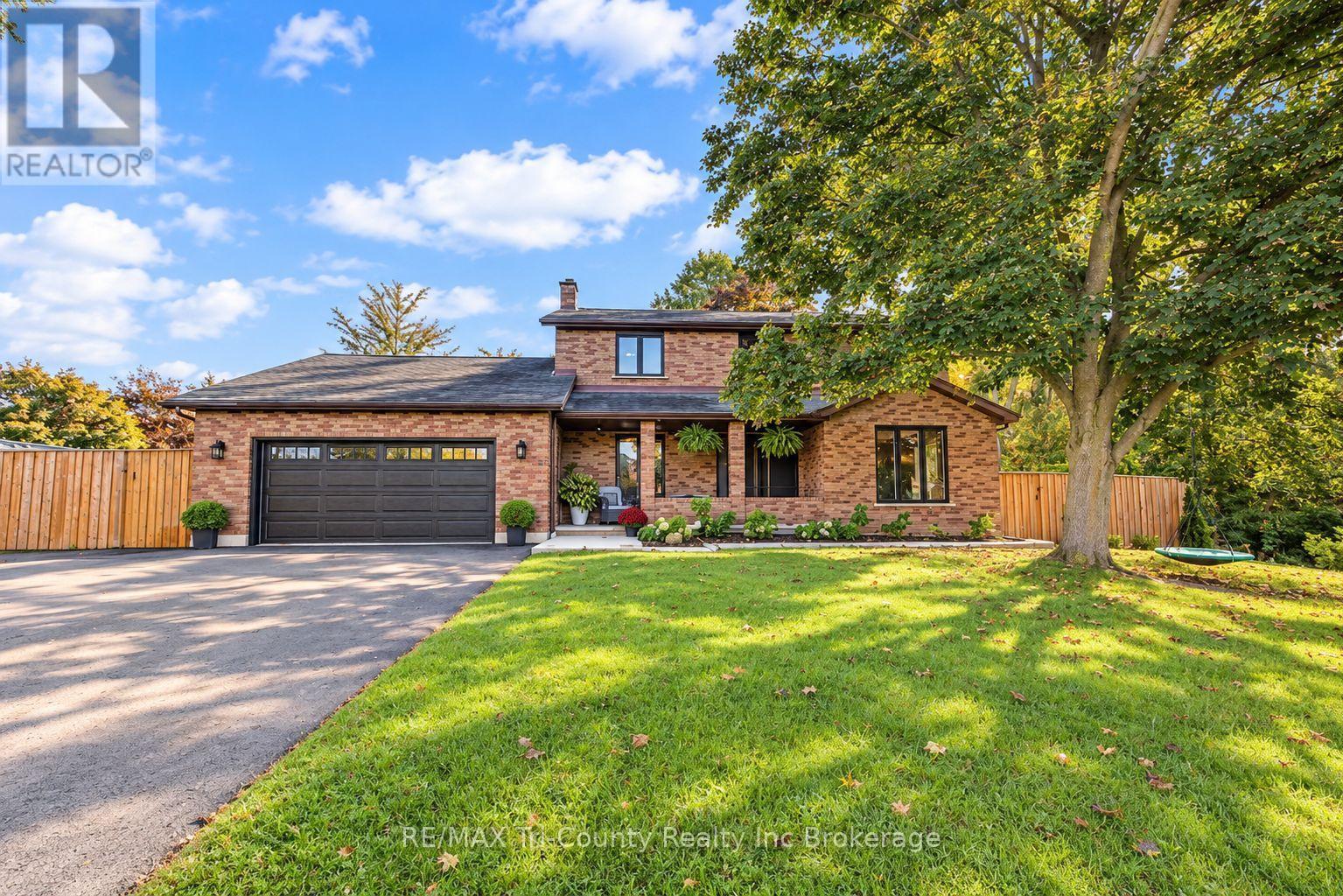 75 Parkwood Drive, Tillsonburg, Ontario  N4G 5A6 - Photo 1 - X14111970