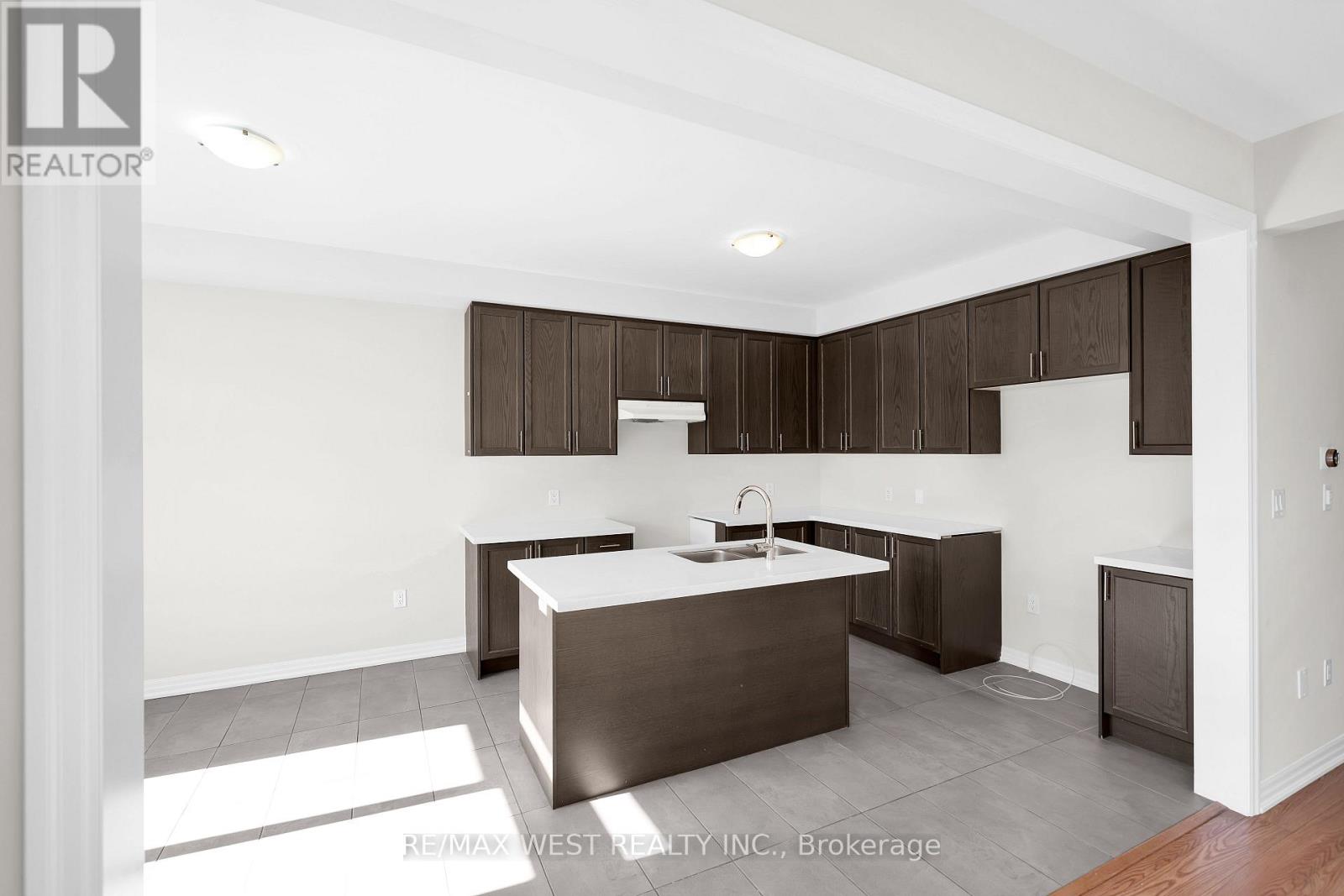 51 Northrop Avenue, Clarington, Ontario  L1B 0W6 - Photo 3 - E14100266
